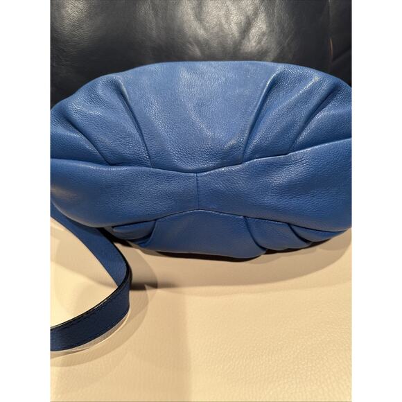Marc Jacobs New York Blue Leather Crossbody Bag - Picture 2 of 9